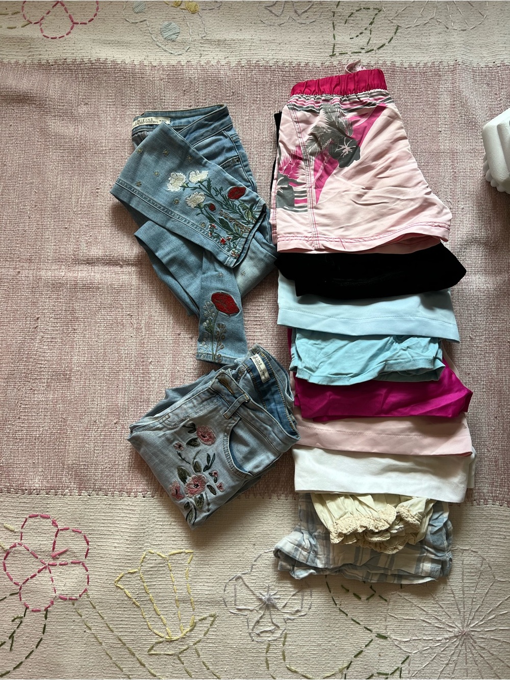 Women’s Shorts & Embroidered Jeans Bundle – 11 Pieces (XS/S)